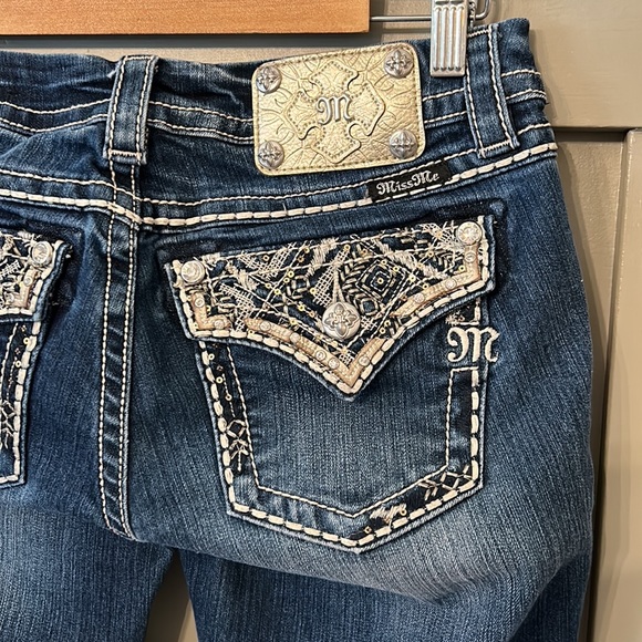 Miss Me Signature Rise Skinny Jeans Embroidered Back Flap Pocket Size 27 - Picture 4 of 11